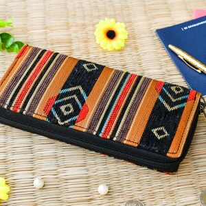 Geometric Pattern Short Wallet - Stylish Zipper Around Wallet, Pom