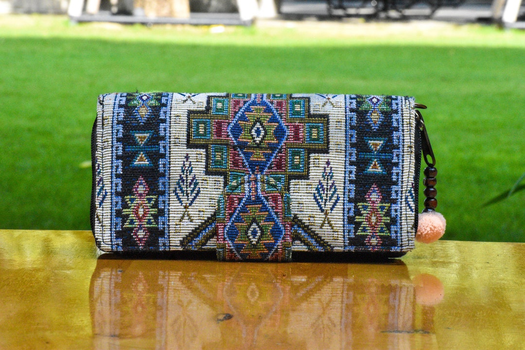 Boho Wristlet Travel Wallet Vintage Style Fabric Boho Crossbody Wallet