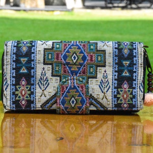 Boho Wristlet Travel Wallet Vintage Style fabric - Boho Crossbody Wallet & purse strap, Bi Fold wallet Womens, large Wallets for Women