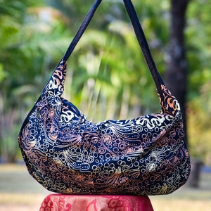 Weekender Seesack, leichte Tasche, Boho Reisetasche, Yoga Tasche, Hippie Hippie Tasche, Sporttasche, Boho Schultertasche, schwarz und gold