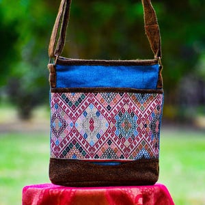 Woven Crossbody Bag: Vegan Boho Hippie Messenger with Pockets