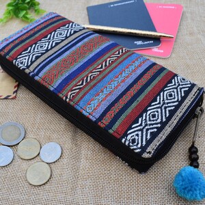 Portefeuille pour femmes, tissu Ikat, portefeuille iPhone fait à la main hippie, portefeuille tribal, portefeuille à rayures Boho, portefeuille en tissu, portefeuille à fermeture à glissière longue.