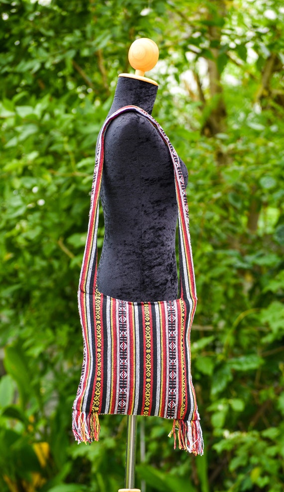 【TREEMINGBIRD】韓国人気★ Tetra-Pocket Hobo Shoulder Bag TREEMINGBIRD Tetra-Pocket Hobo Shoulder Bag