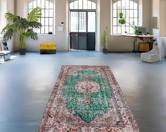 Emerald Boho Charm: Handmade Green Overdyed Vintage Rug - Worn Oushak Beauty - Modern Elegance -262x156 cm / 5x8.6 ft