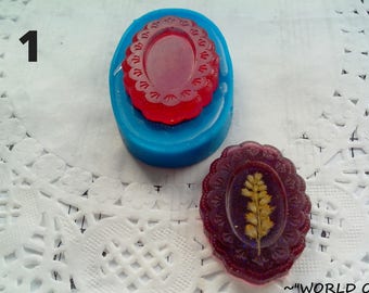 Silicone molds of pendants in the form of a frame of different shapes. Molds for epoxy resin.