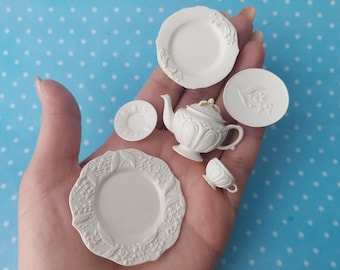 Moules 3D en silicone sous forme de plats vintage de différentes formes et tailles (1:6). Moules pour pâte polymère, résine (également UV) et plastique.