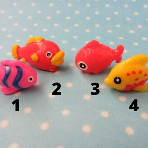 Moldes de silicona en 3D para peces en miniatura de varias formas y tamaños. Formas para arcilla polimérica y plástico.