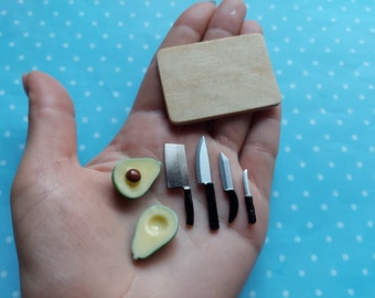 Silikonformen für Miniatur-Avocados und Messer verschiedener Formen und Größen. Formen für Polymer Clay, Epoxidharz (auch UV) und Kunststoff.