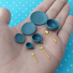 3D-Silikonform in Form einer Tasse und eines Tellers (1:12). Formen für Polymerclay, Epoxidharz (auch UV) und Kunststoff.