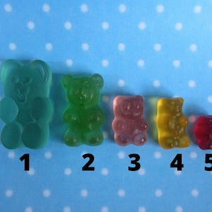 Silicone 3D-molds in the form of Gummy Bears in different shapes and sizes. Molds for polymer clay, epoxy resin (also UV) and plastic.