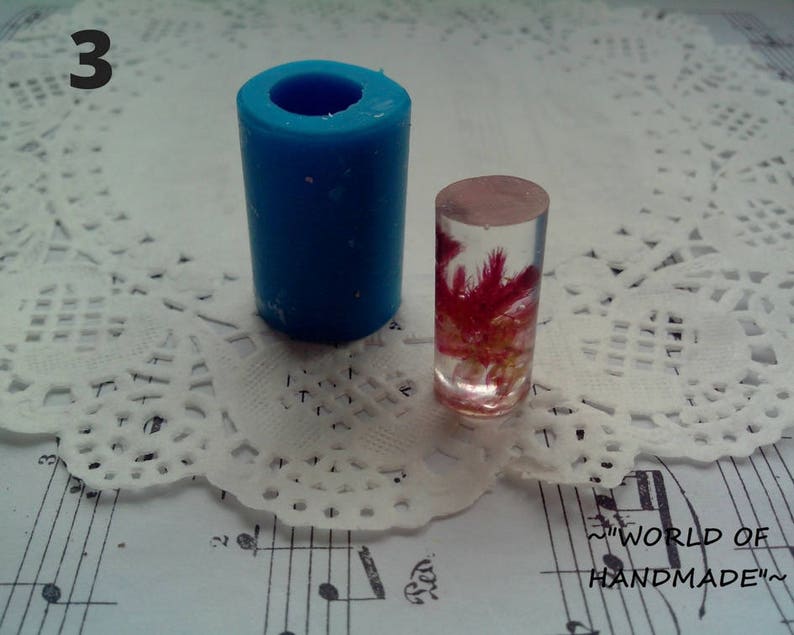 10-35, 21-46 mm Silicone 3D-molds in the form of a cylinder of different sizes