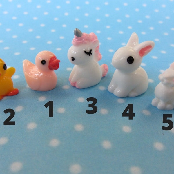 Silicone 3D-molds for miniature animals of different shapes and sizes. Forms for polymer clay and plastic.