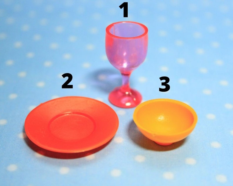 Silicone 3D-molds in the form of dishes of various shapes and si