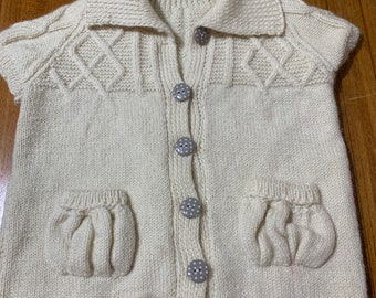 Hand made kids vest. Pure wool. Size 5.