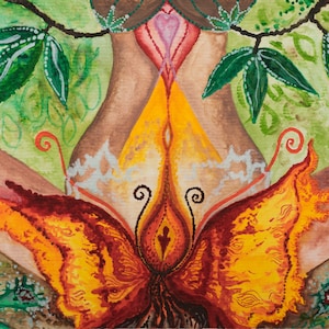 Puede incluir: Una pintura de acuarela de una mariposa con alas naranja, amarilla y roja. La mariposa está en el centro de la imagen y está rodeada de follaje verde.