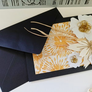 Carte faite main fleurs de papier et peinture acrylique