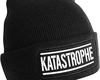 Herzbotschaft Beanie Strickmütze mit Spruch KATASTROPHE | Farbwahl | weiche warme Unisex Mütze Skimütze Apres Ski Wintermütze ApresSki