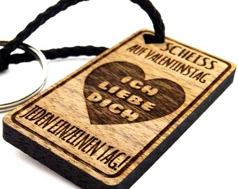 Gravur Schlüsselanhänger aus Holz Modell: Scheiss auf Valentinstag