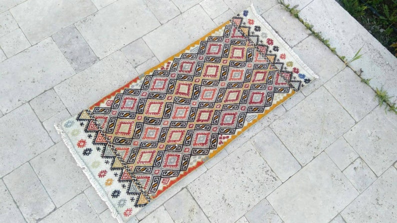 turkish doormat oushak kilim rugs Vintage small turkish kilim rugs rugs kilim doormat small rug handmade small kilim rug small kilim