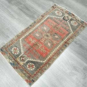 Handmade Turkish Kilim Rug: Oushak Design Small Rug (1&#39;5x3)