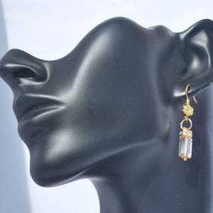 Boucles d'oreille d'inspiration Haute Couture champage. image 3