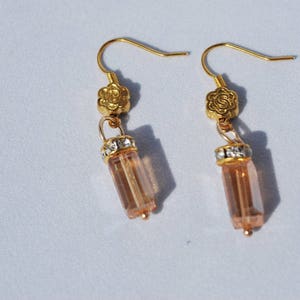 Boucles d'oreille d'inspiration Haute Couture champage. image 2