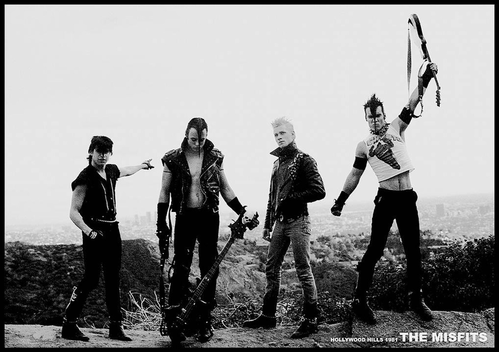 Misfits Голливуд Хиллз 1981 33 х 23 дюймов приблизительно 1 - изображение.