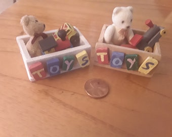 mini toy box