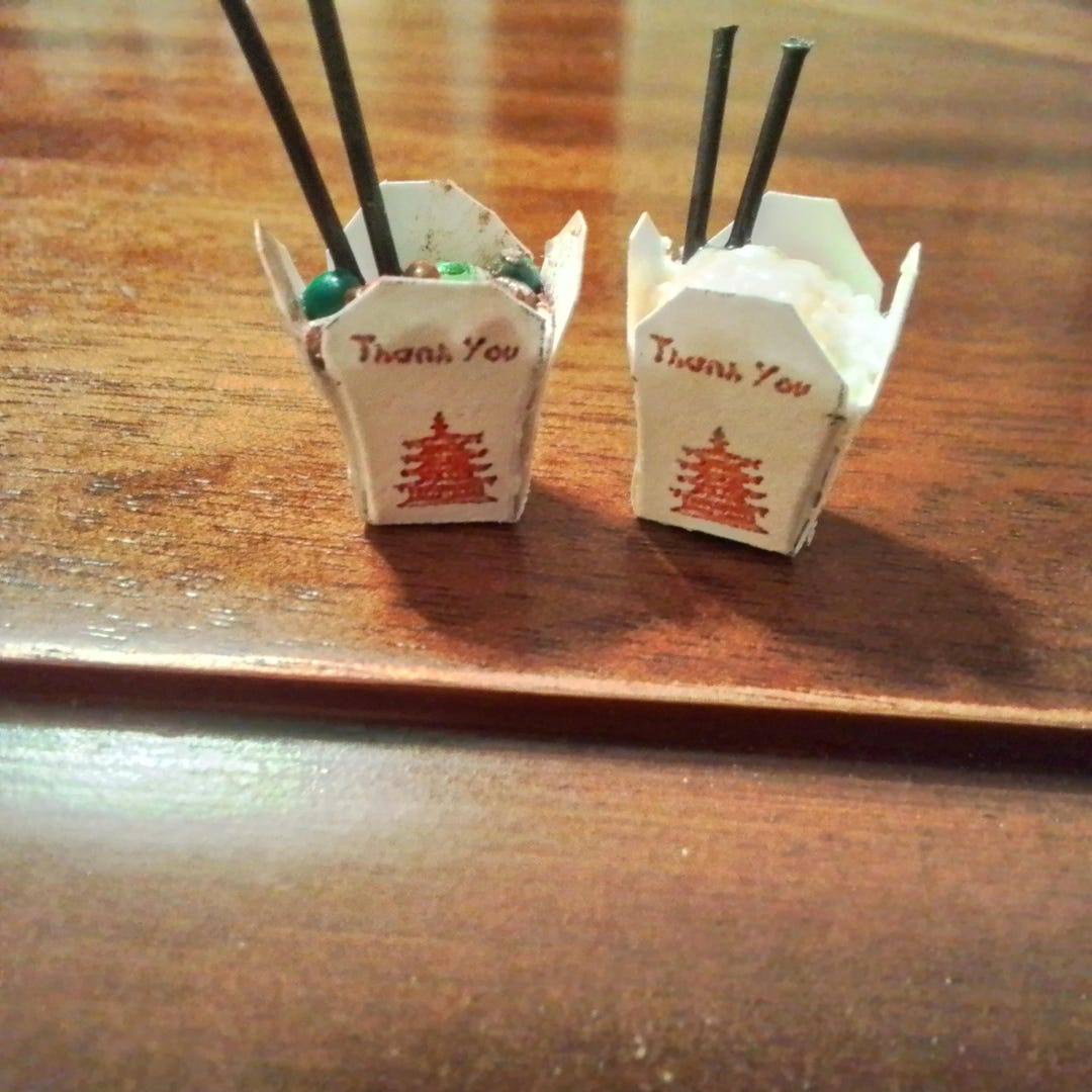 Chinese take out food, set of two, take out carton, box, kitchen, accessories, miniatures, scale 1:12, white rice, beef with peas