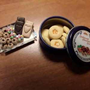 Dollhouse cookies, scale 1:12, tin of cookies, tray of cookies, dollhouse food, kitchen, dollhouse accessories, dollhouse miniatures