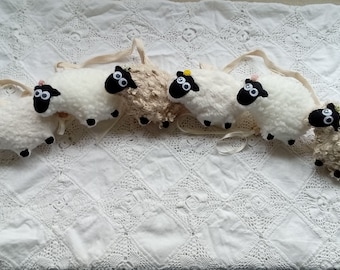 Sheep Garland  (Natural ) Faux Lambswool