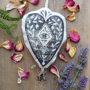Talisman the eye and the heart, ex-voto to hang