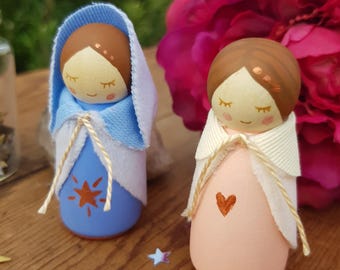 Muñeca de madera "Les gardiennes" que brilla en la oscuridad