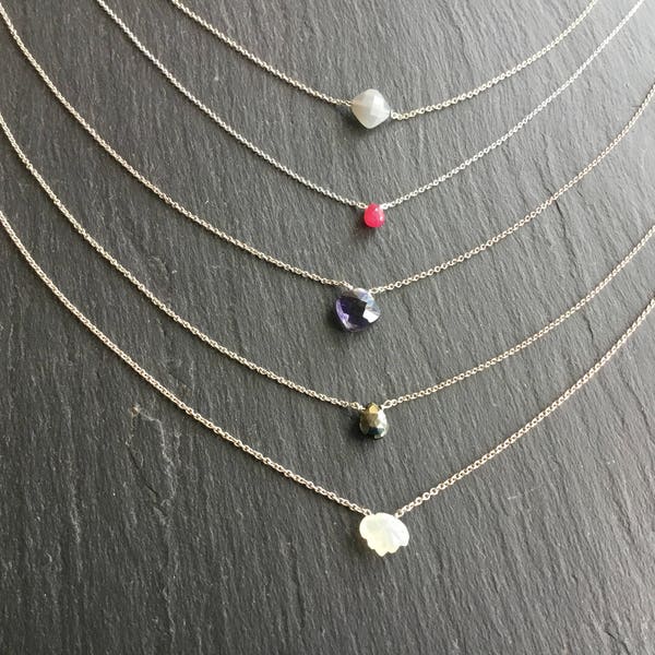 Collier ras de cou fin, argent massif, pierres fines,pierre de lune, iolite, rubis, au choix