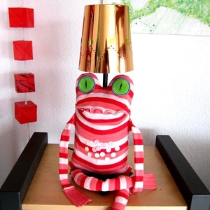 Froschlicht, Lampe, Lichtobjekt, witzige Lampe, Tischlampe, Tischleuchte, Froschlampe, Deko Lampe, Frosch Lampe, originelle Lampe Bild 1