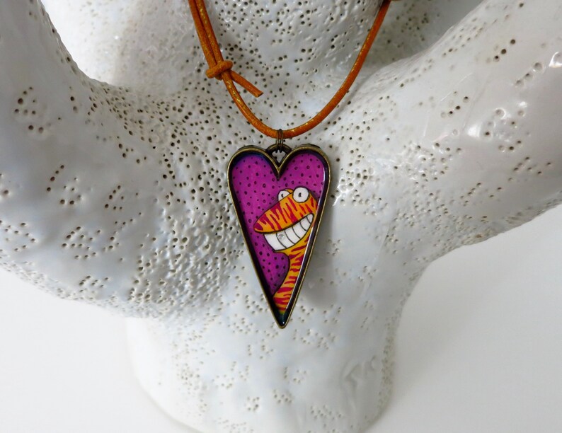 Kunze on the neck-small predatory frog, heart pendant, pendant bronze, pendant with original, original drawing, pendant on leather strap, brass image 1