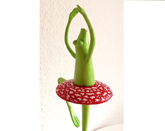 Frog lake, ballerina, frog figure, frog sculpture, ballet, classical dance, dancer, fly agaric, sculpture, frog, swan lake,