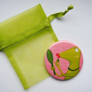 Fiona, the beauty queen, pocket mirror, beauty gift, wellness gift, make-up gift, make-up mirror image 2