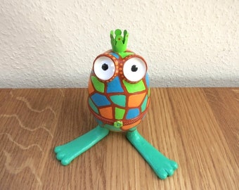 The Frogbergé Egg, frog, frog figurine, frog sculpture, Fabergé, jewelry box, ring box, Easter egg, frog prince, funny frog Easter