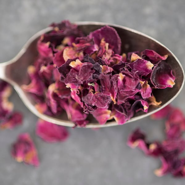Edible Red Rose Petals – Rosa Gallica Officinalis- Herbal Tea Dried | Gulab Patti | Candle Making| Dried Herbs Flowers | Bio Confetti