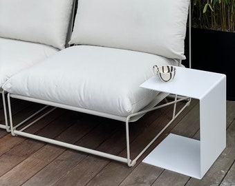 Side table | Coffee table | Sofa table | Metal | 35 x 35 x 45 cm | White | Black | Yellow | Indoor & Outdoor | Made in Germany | C-Shaped