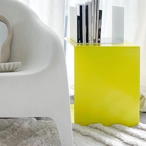 Side table | Coffee table | Sofa table | metal | 35x35x45cm | yellow | white | black | Indoor & Outdoor | Made in Germany | C shape