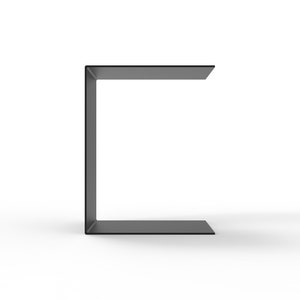 Könnte beinhalten: Ein schwarzer Beistelltisch aus Metall mit schlichtem, modernem Design. Der Tisch hat eine quadratische Tischplatte und ein rechteckiges Gestell.