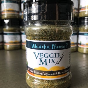 Whatcha Chewin' Veggie Mix Shake Powdered Dried Vegetable Blend for Birds image 2