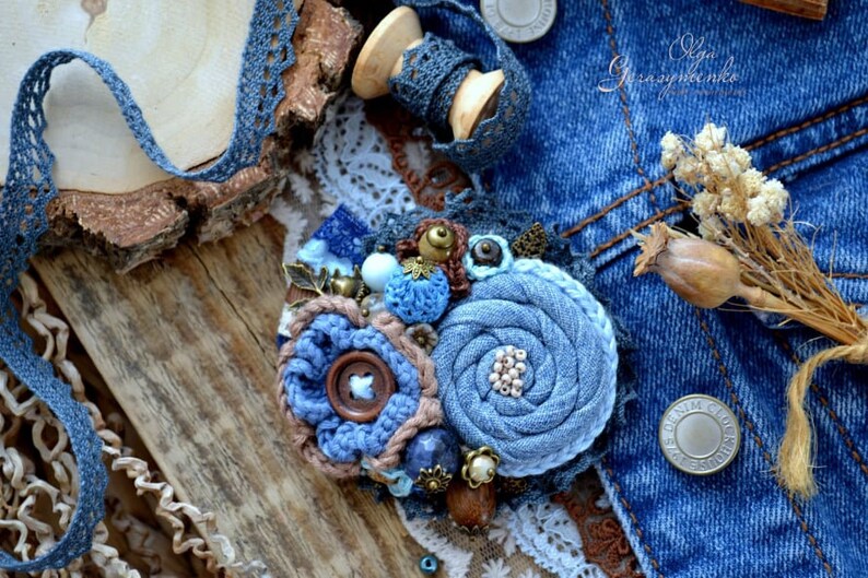 crochet flower pin Denim brooch jeans jewelry textile brooch beaded brooch fabric brooch