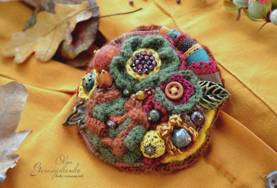Pin on Crochet jewelry