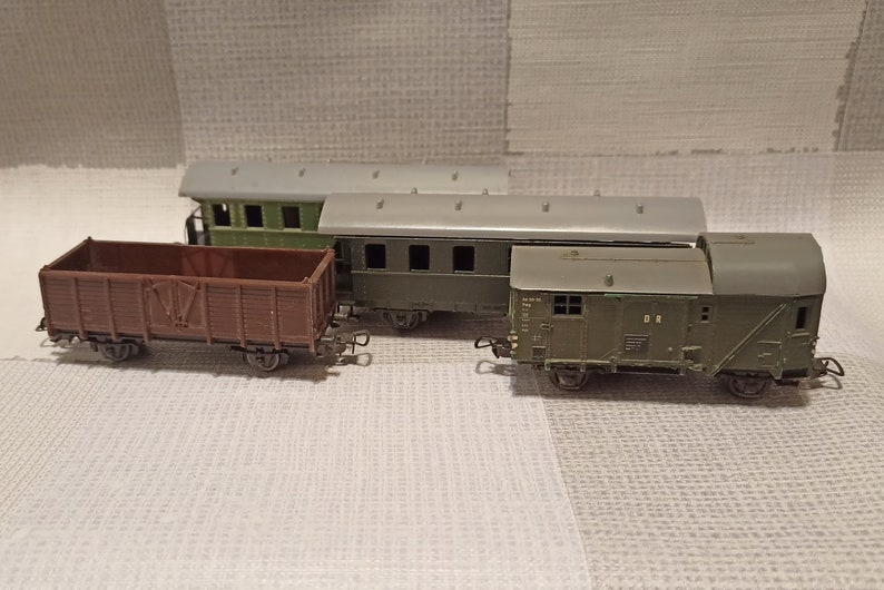 4pcs Piko HO 1:43 Scale Model Wagons, Germany, 1970s image 2