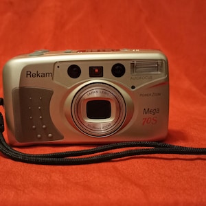 Collectible!! Rekam Mega 70S, Beautiful Vintage 35mm Point and Shoot Photo Film Camera, Great Condition, Canada, 1990s