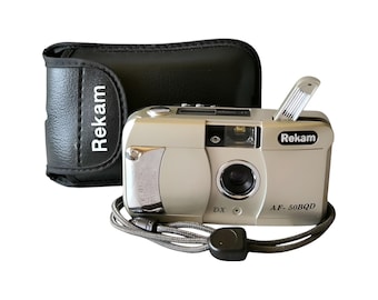 Collectable!! Rekam AF-50BQD, Beautiful Vintage 35mm Point and Shoot Photo Film Camera, Case, Great Condition, Canada, 1990s