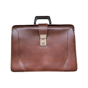 Belle serviette vintage en cuir marron foncé, Lettonie, années 1970-80